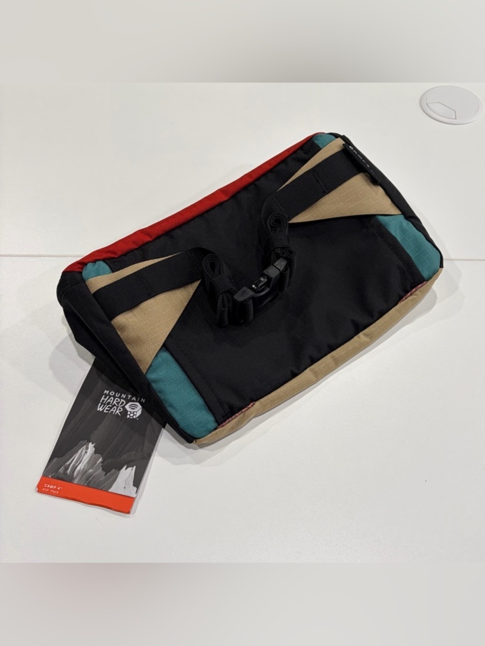 Mountain Hardwear Camp 4 Hip Pack Red Blue Black NWT Hiking Travel - Picture 3 of 8